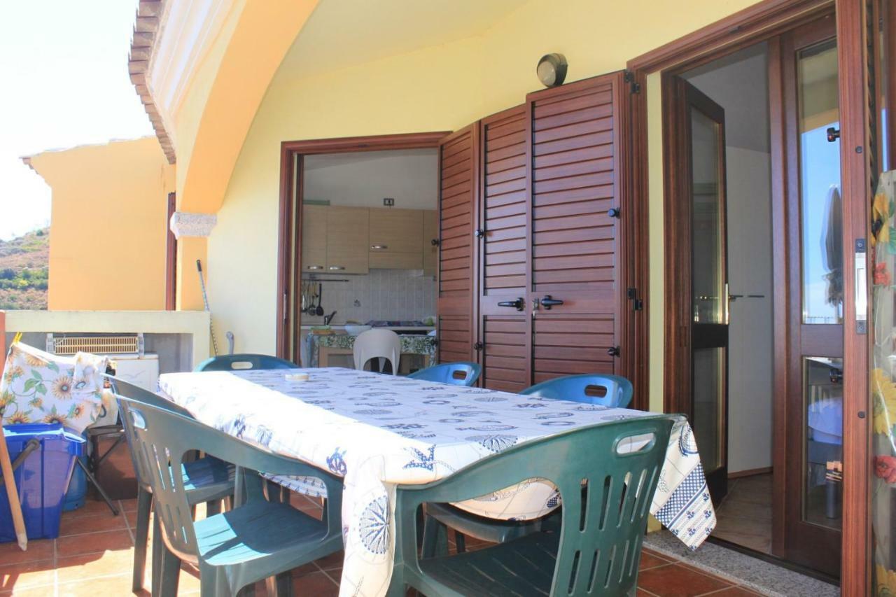 Вилла Seaview Apt Solita Budoni Экстерьер фото
